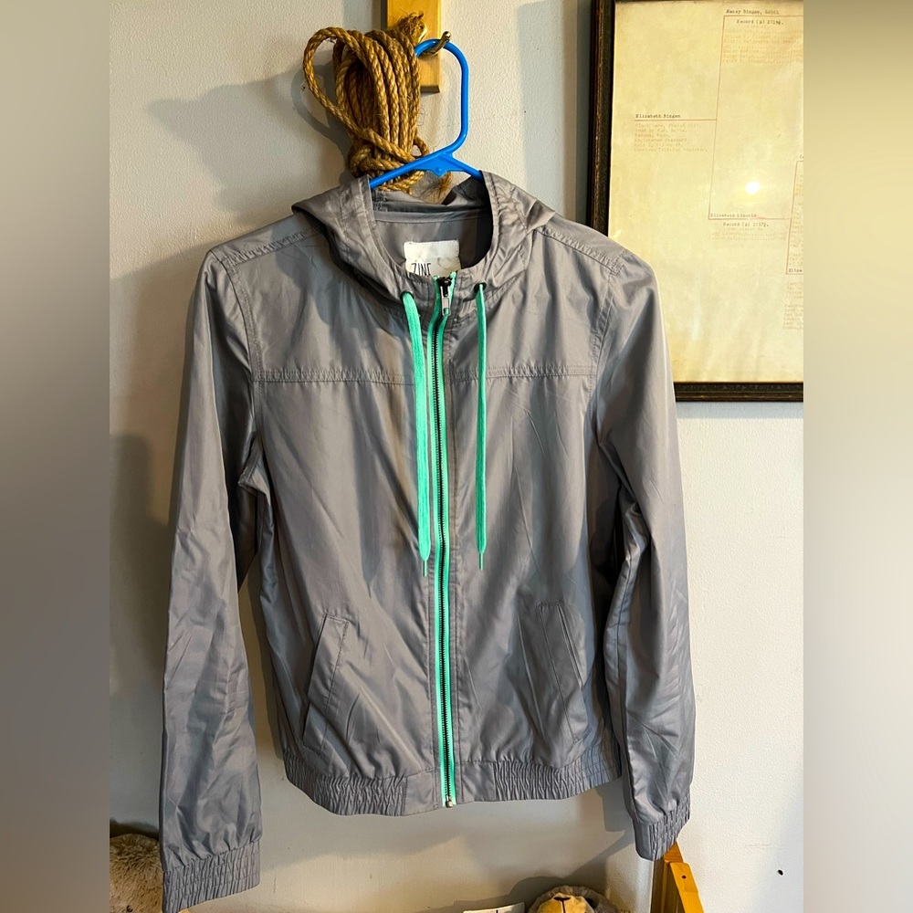 NWOT ZINE Windbreaker